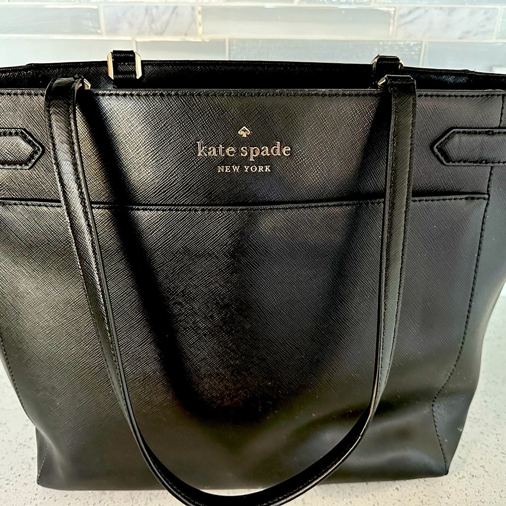 Barely used!  Kate Spade purse.  🖤
